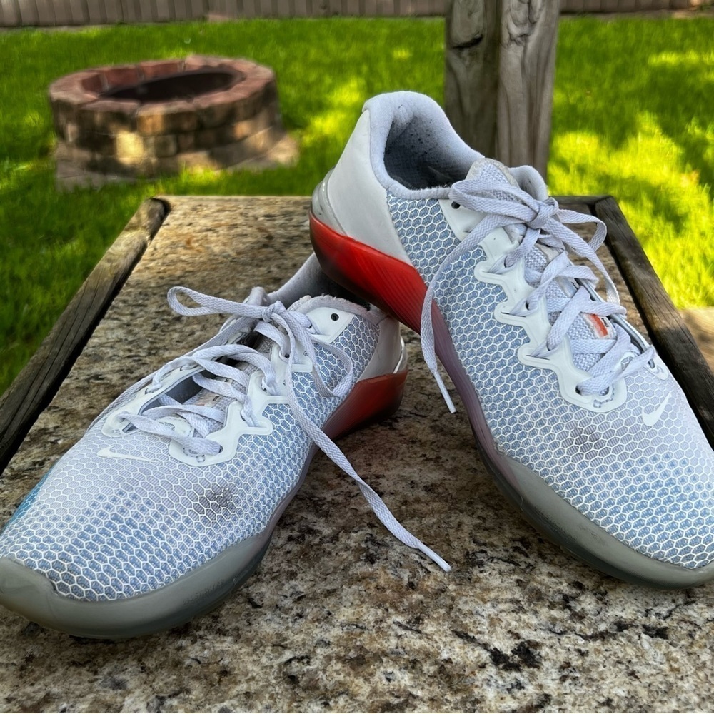 Nike Womens Metcon 5 Premium Ombre Sole CJ0818-146 Size 9